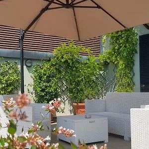 https://city-life-sky-apartment-attico-vista-mozzafiato.italymilanhotels.net